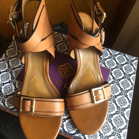 Shoes - Picture 2 of 4